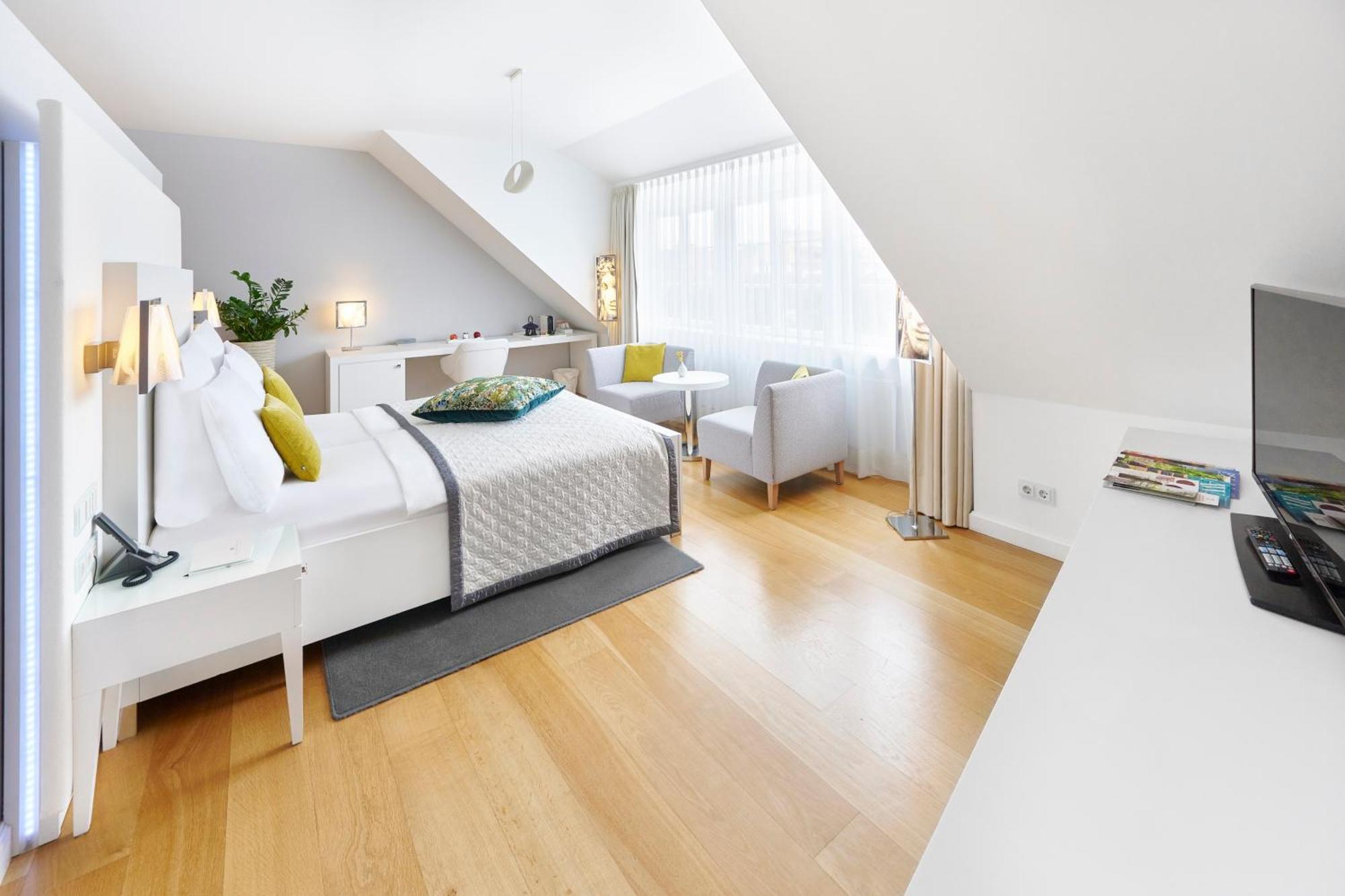 Hotel Ketschauer Hof ไดเดสไฮม์ ภายนอก รูปภาพ