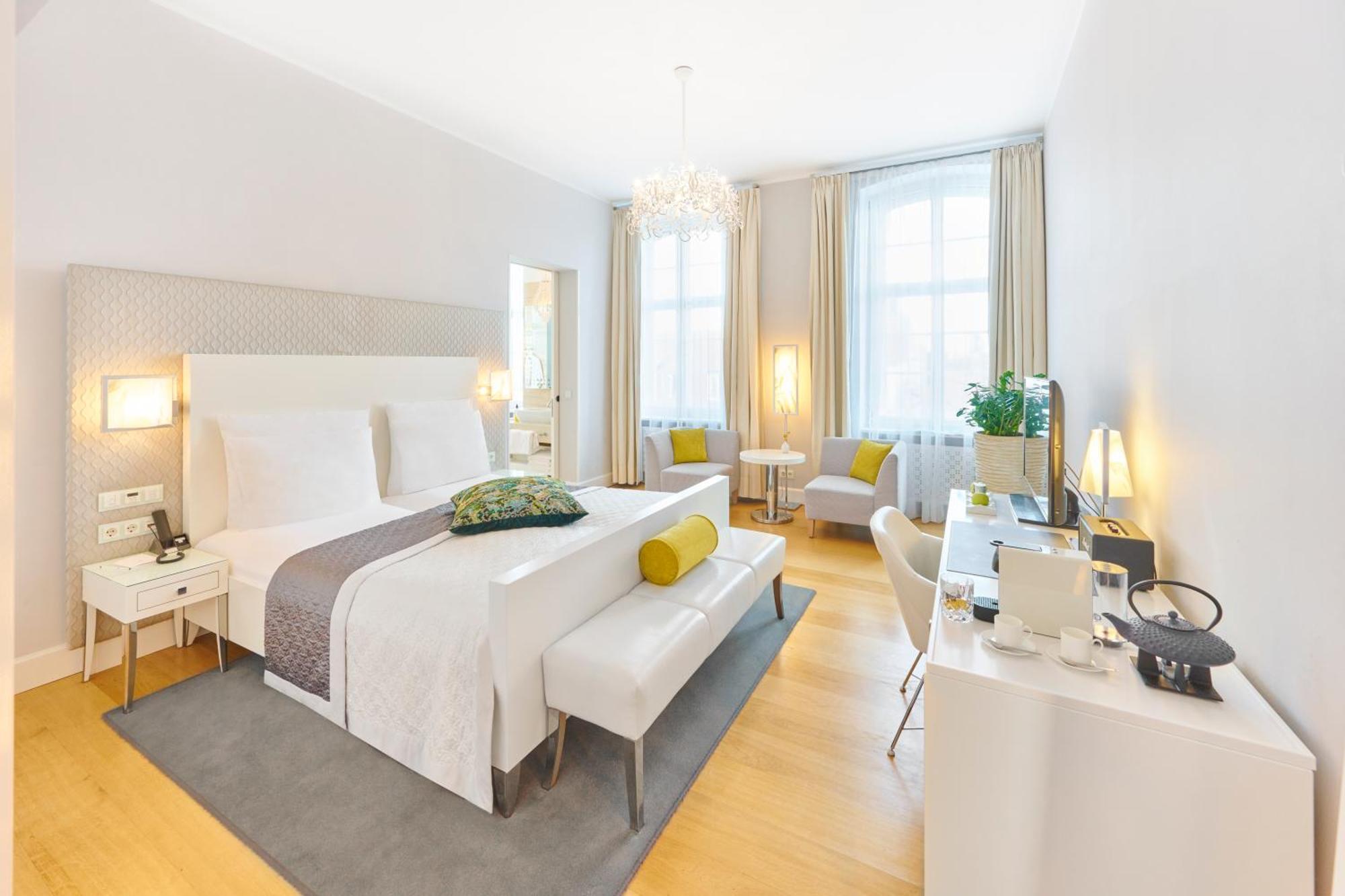 Hotel Ketschauer Hof ไดเดสไฮม์ ภายนอก รูปภาพ