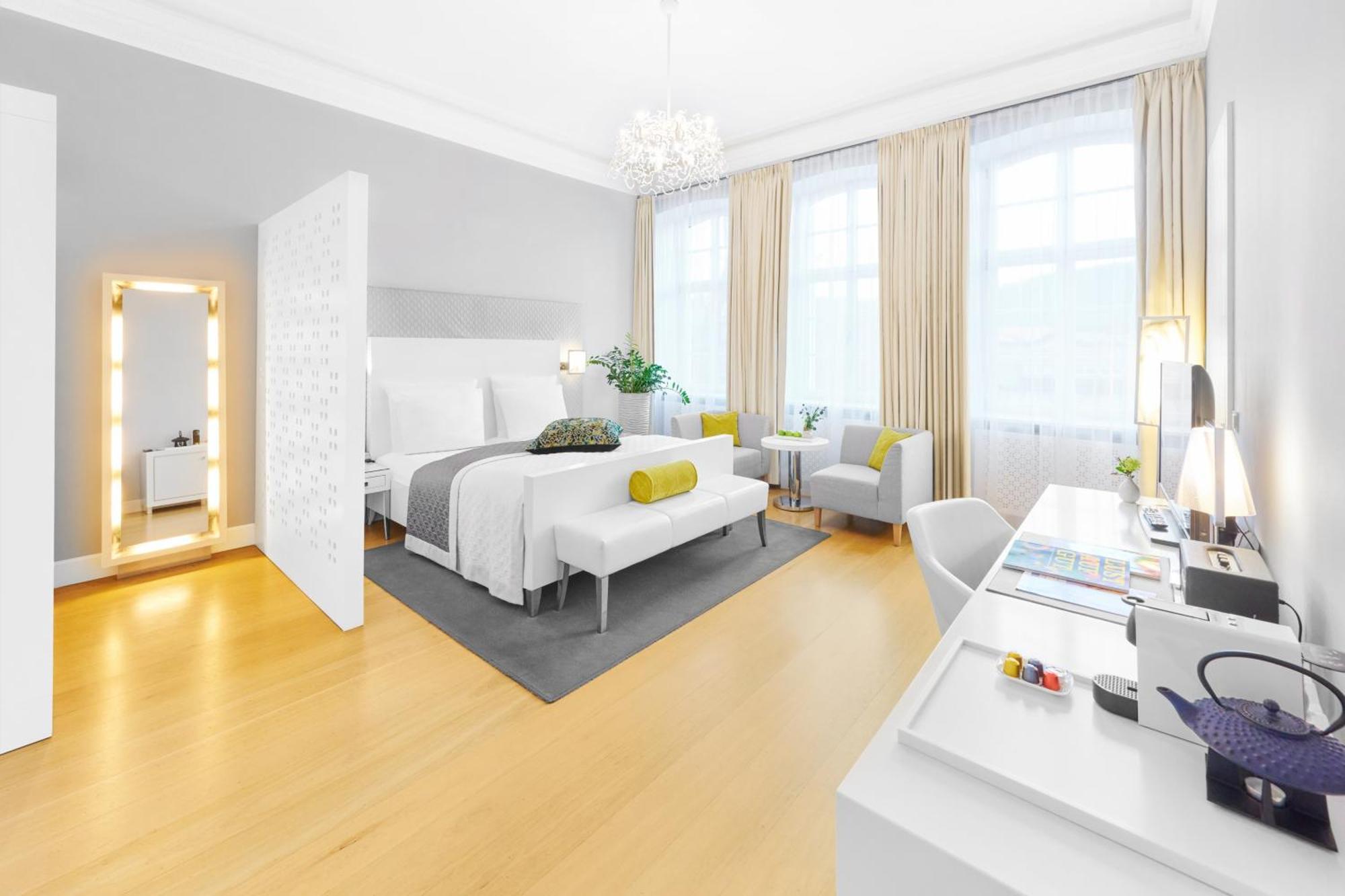 Hotel Ketschauer Hof ไดเดสไฮม์ ภายนอก รูปภาพ